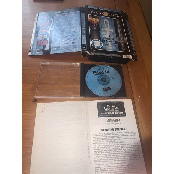 The Complete Ultima VII 7 IBM PC Game 1994 CD-Rom - Damaged Box - Picture 5 of 5